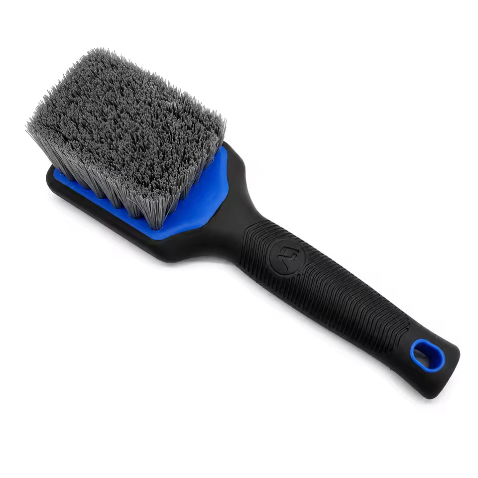 SP Tire Scrub Brush | Blue/Black